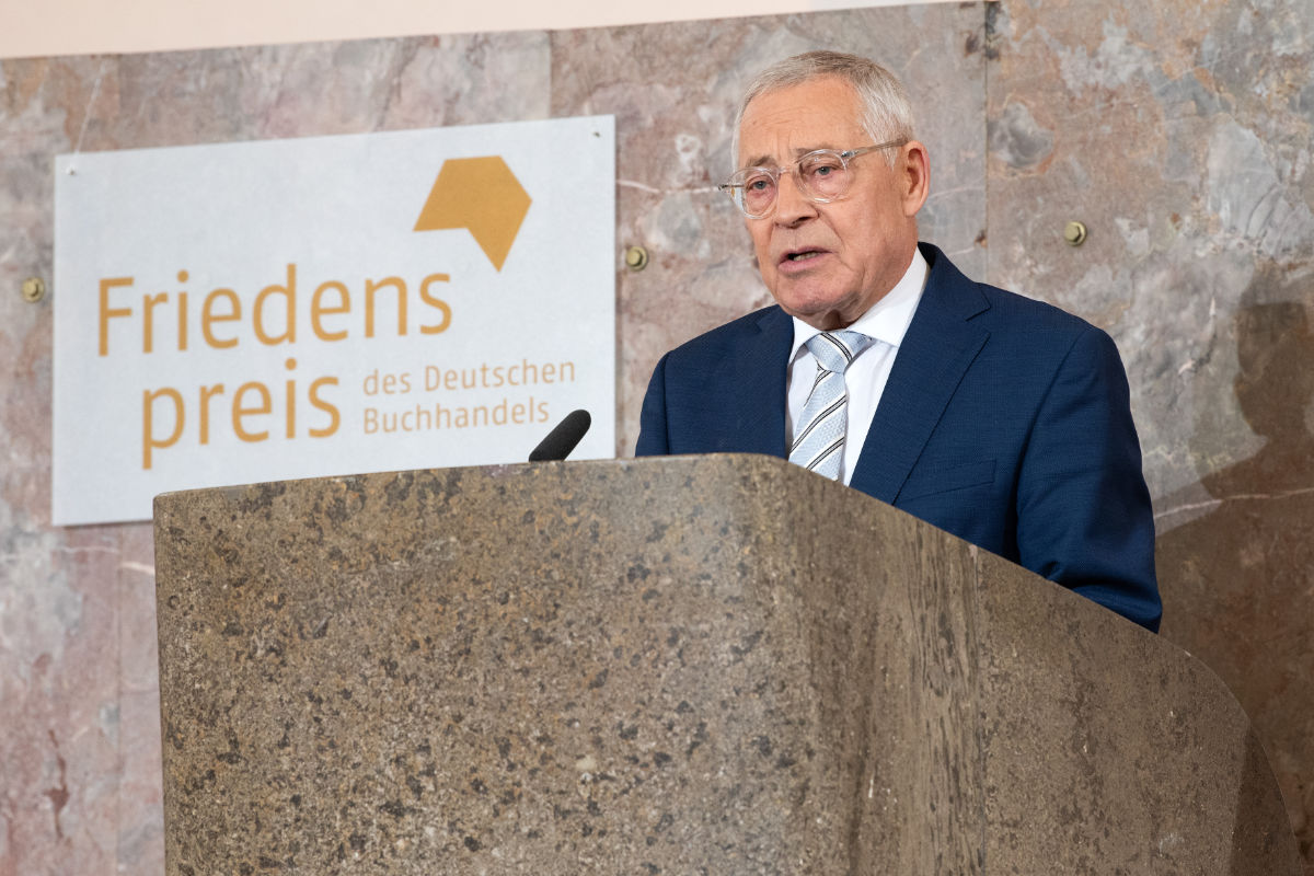 Karl Schlögel in der Frankfurter Paulskirche am 19.10.2025 bei seiner Dankesrede zur Verleihung des Friedenspreises des Deutschen Buchhandels